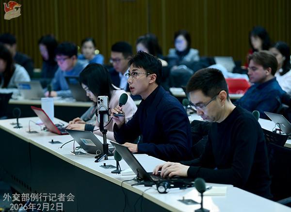 特朗普称欢迎中美商谈达成购买委石油的协议 中方回应